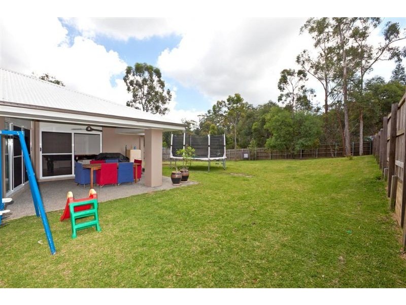 8 Village Drive, Mount Cotton QLD 4165