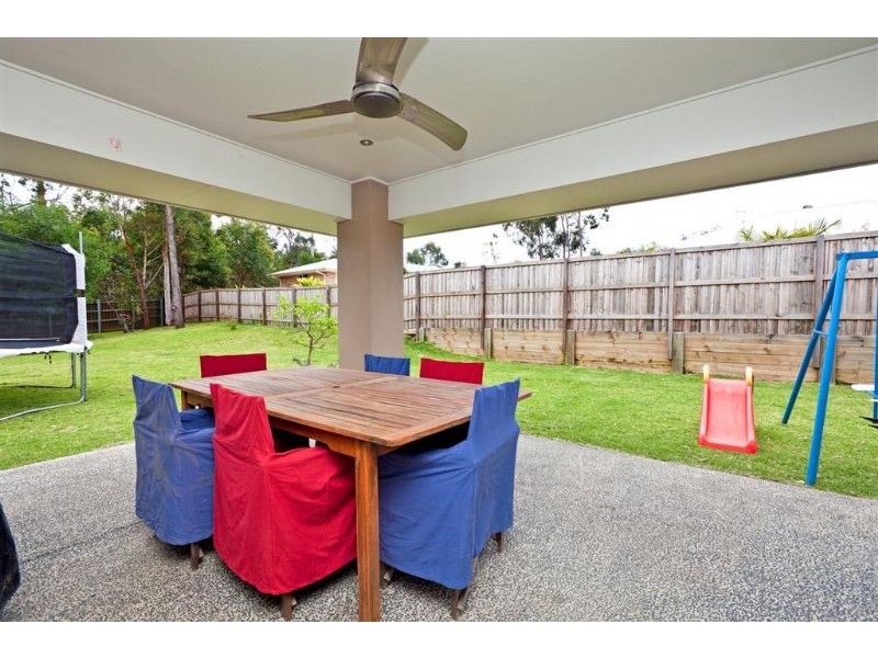 8 Village Drive, Mount Cotton QLD 4165