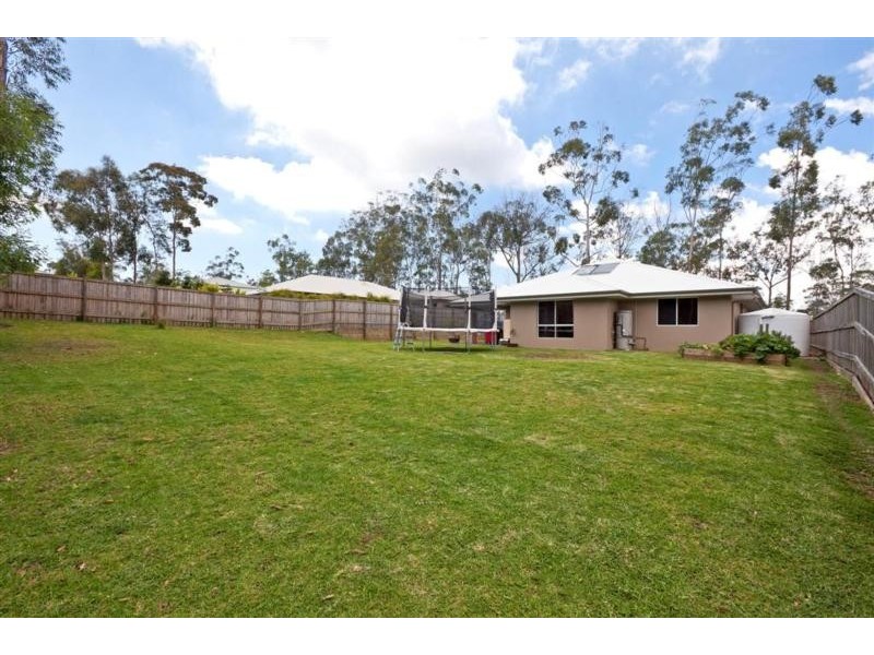 8 Village Drive, Mount Cotton QLD 4165