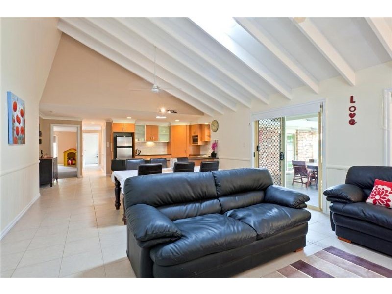 2 Lomond Place, Victoria Point QLD 4165