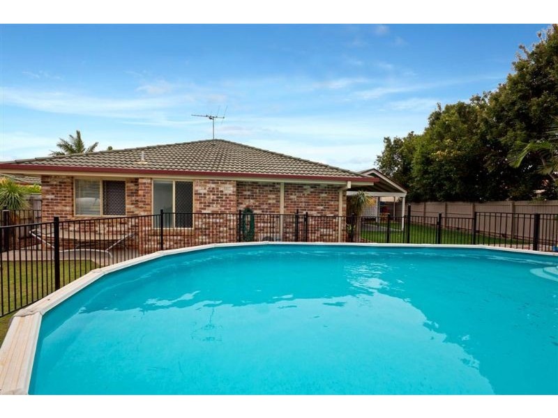 2 Lomond Place, Victoria Point QLD 4165