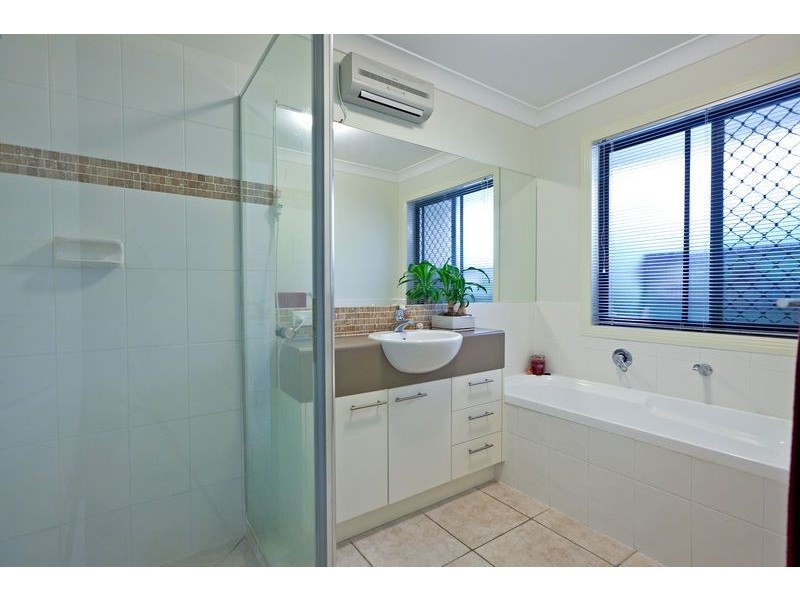 52 Habitat Drive, Redland Bay QLD 4165