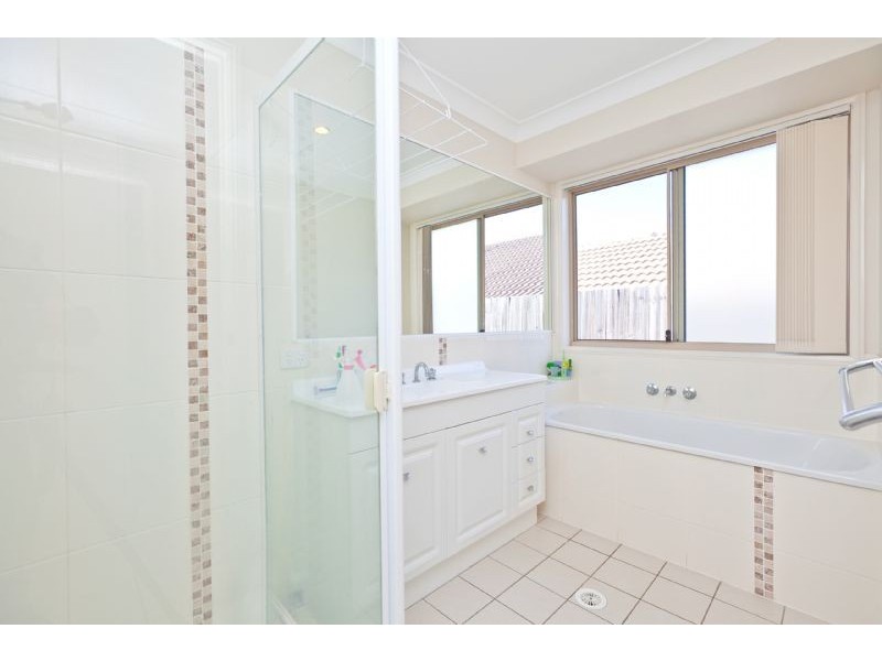 36 Ebony Crescent, Redland Bay QLD 4165