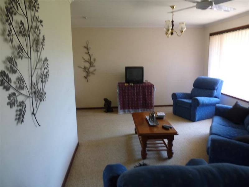 19 Strachan Road, Victoria Point QLD 4165