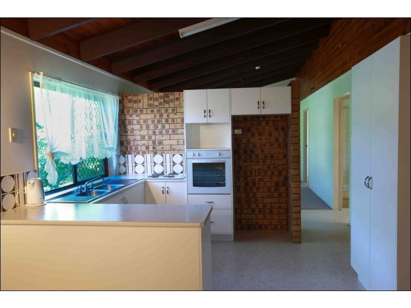 16 Chestnut Crescent, Victoria Point QLD 4165