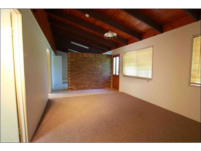 16 Chestnut Crescent, Victoria Point QLD 4165