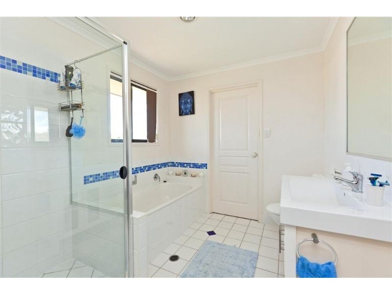 33 Creekwood Street, Victoria Point QLD 4165