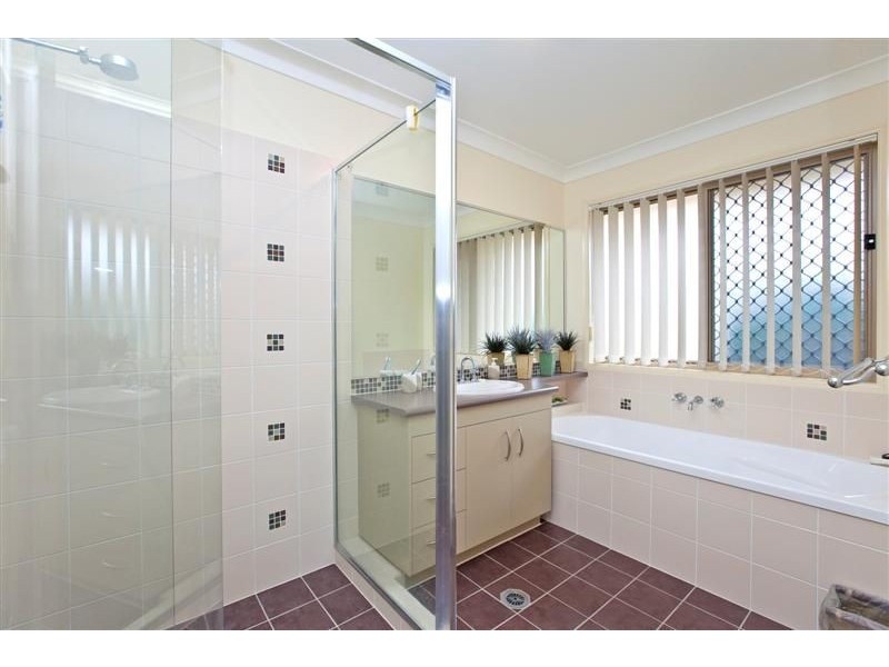 3 Lamb Close, Victoria Point QLD 4165