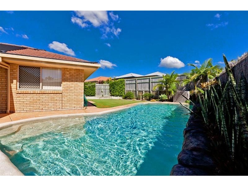 3 Lamb Close, Victoria Point QLD 4165