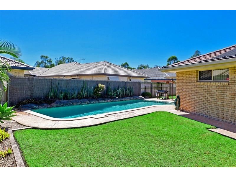 3 Lamb Close, Victoria Point QLD 4165