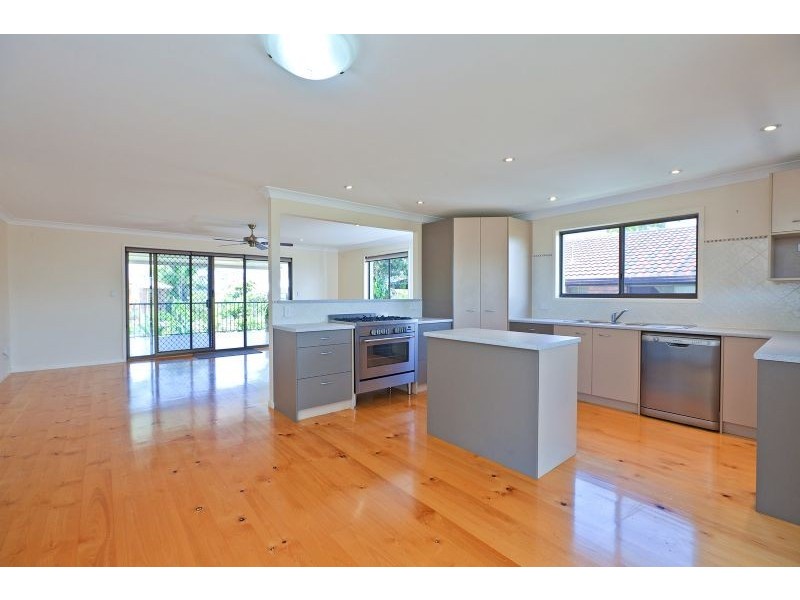 8 Macadamia Street, Victoria Point QLD 4165