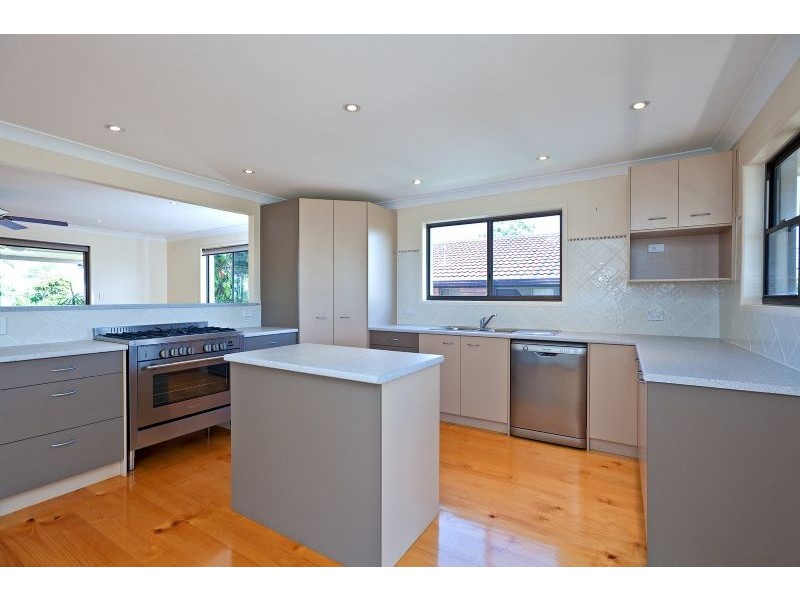 8 Macadamia Street, Victoria Point QLD 4165