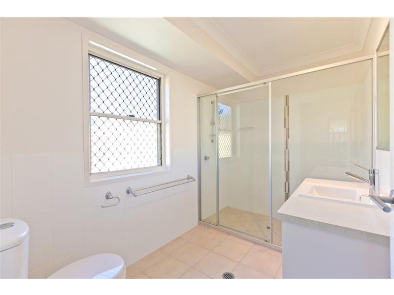 17 Seaholly Crescent, Victoria Point QLD 4165