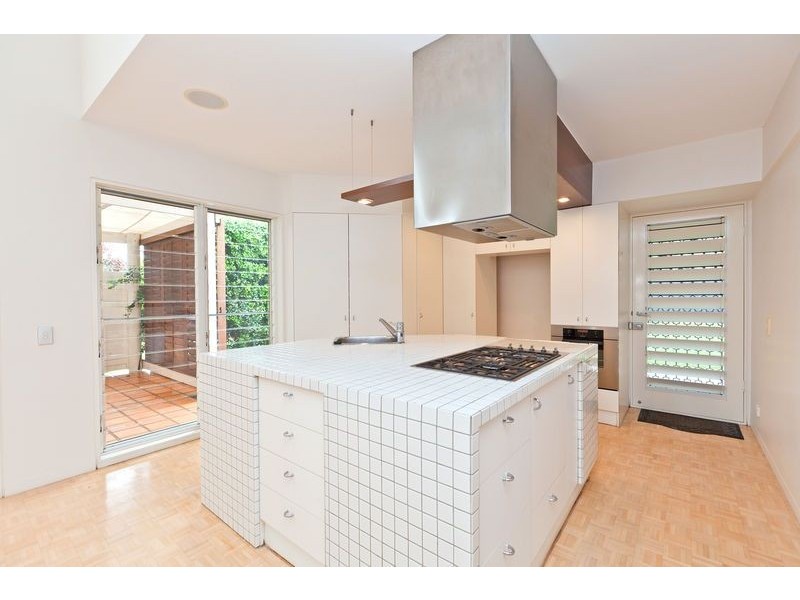 16 Oak Street, Ormiston QLD 4160