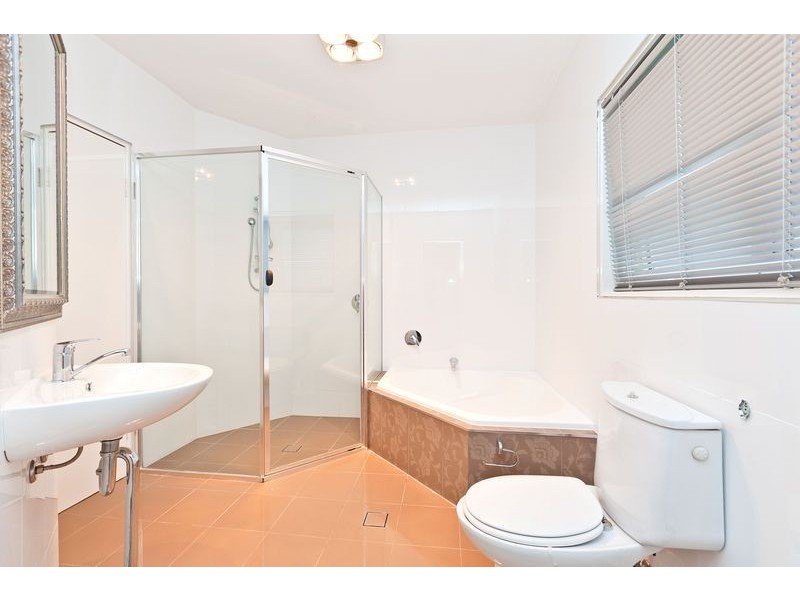 16 Oak Street, Ormiston QLD 4160