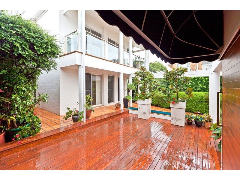 16 Oak Street, Ormiston QLD 4160