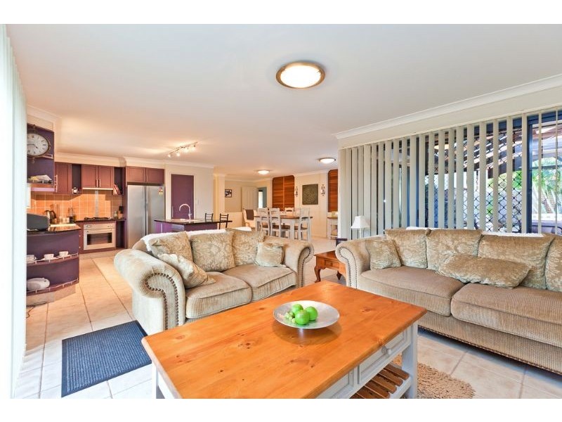 12 Glenbrook Avenue, Victoria Point QLD 4165