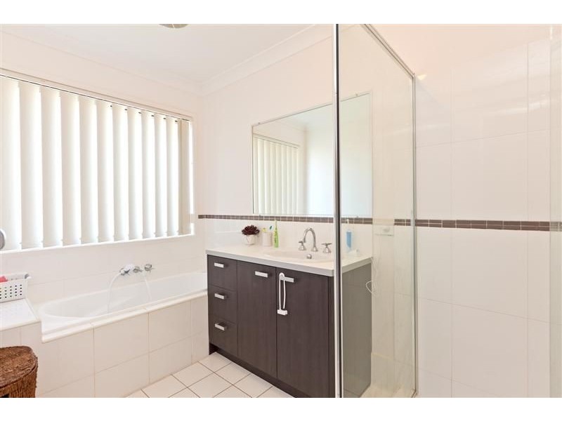 14 Pelorus Street, Redland Bay QLD 4165