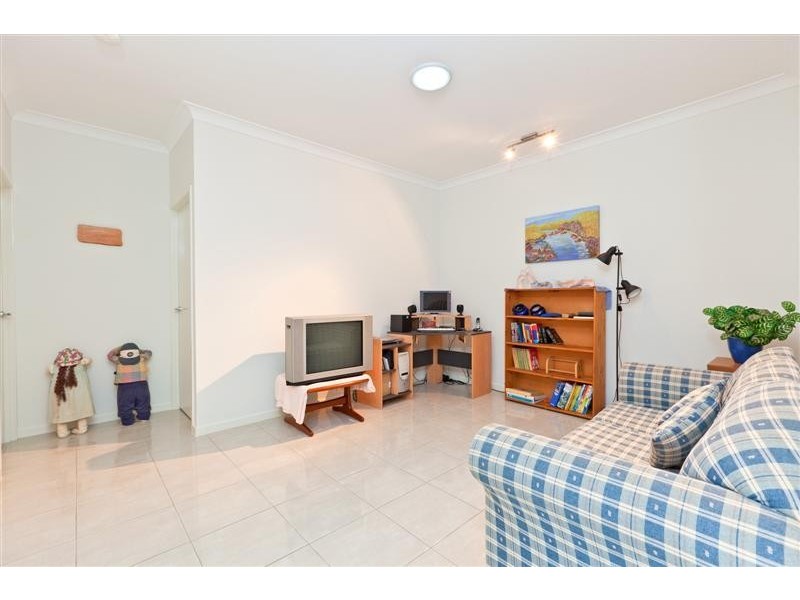 2 Estuary Avenue, Victoria Point QLD 4165