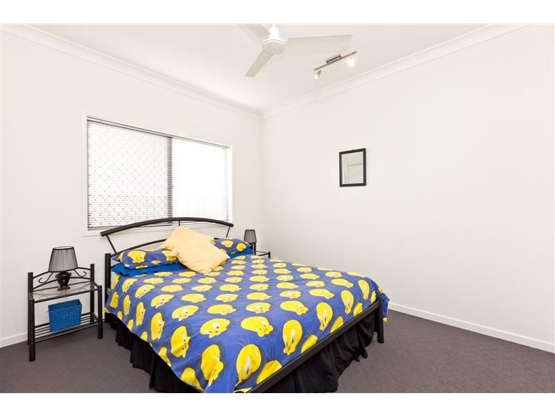 2 Estuary Avenue, Victoria Point QLD 4165