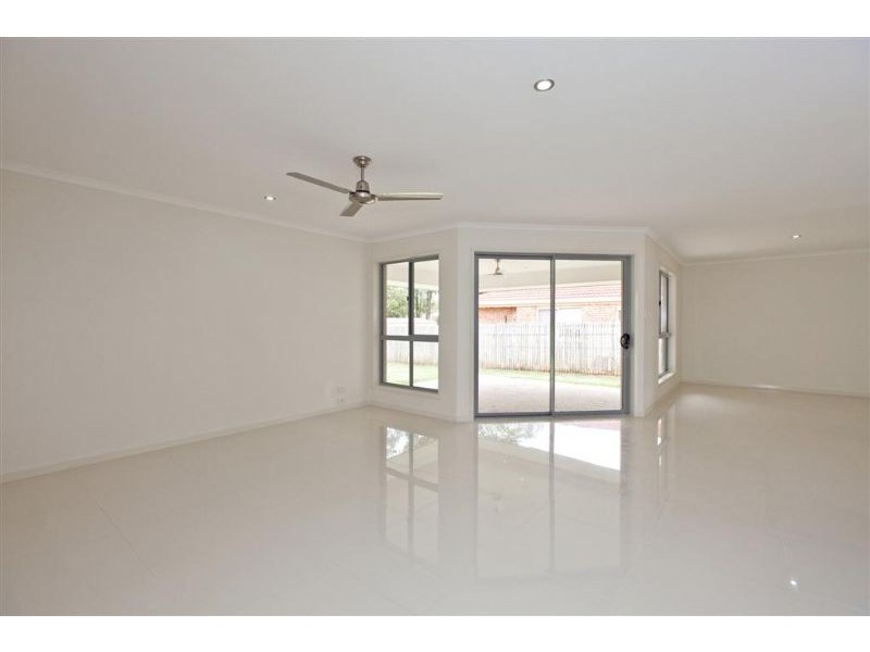 9 Illidge Road, Victoria Point QLD 4165