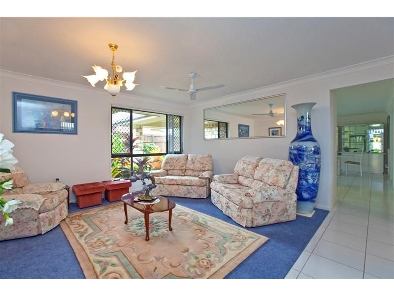 44 Ebony Crescent, Redland Bay QLD 4165