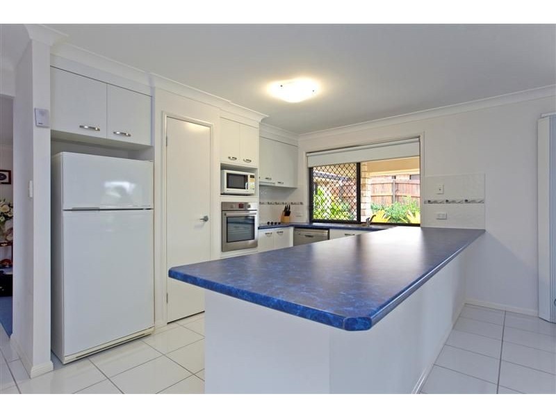 44 Ebony Crescent, Redland Bay QLD 4165