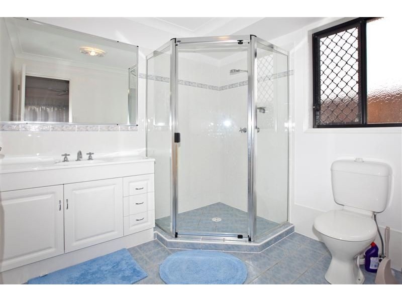 44 Ebony Crescent, Redland Bay QLD 4165