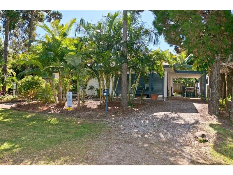 26 Carefree Street, Coochiemudlo Island QLD 4184