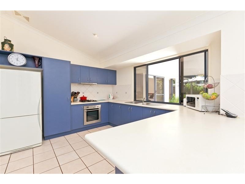 26 Carefree Street, Coochiemudlo Island QLD 4184