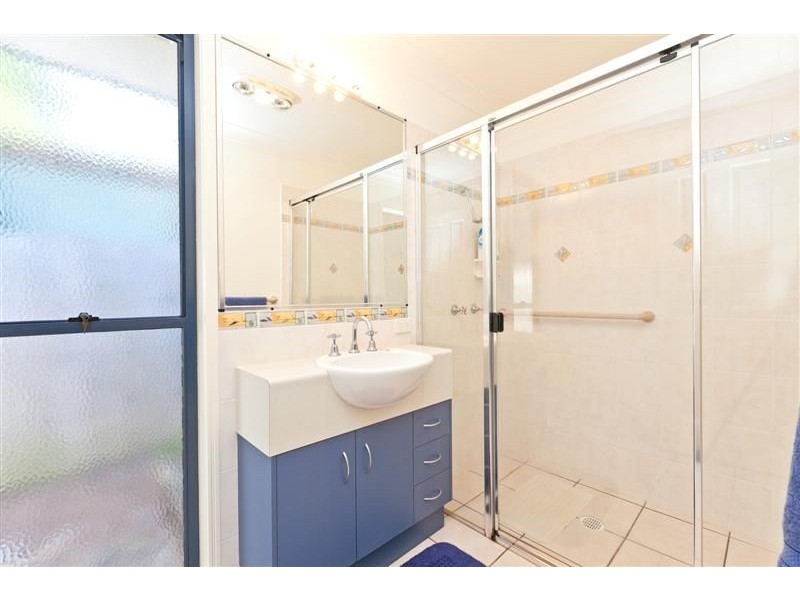 26 Carefree Street, Coochiemudlo Island QLD 4184