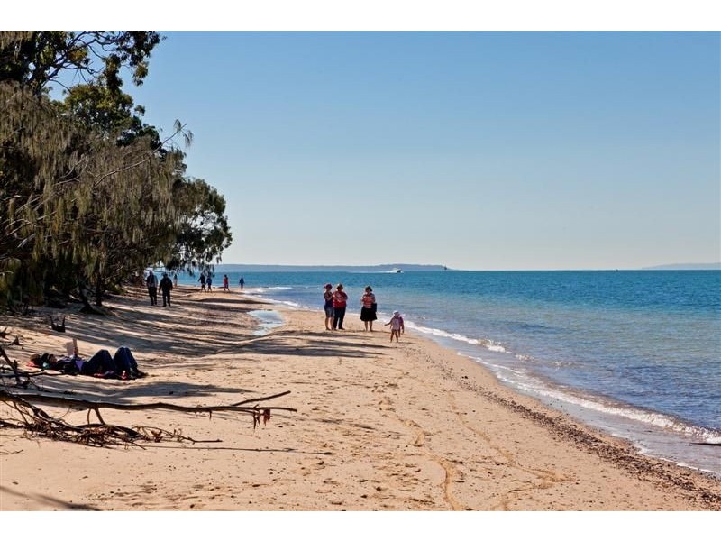 26 Carefree Street, Coochiemudlo Island QLD 4184