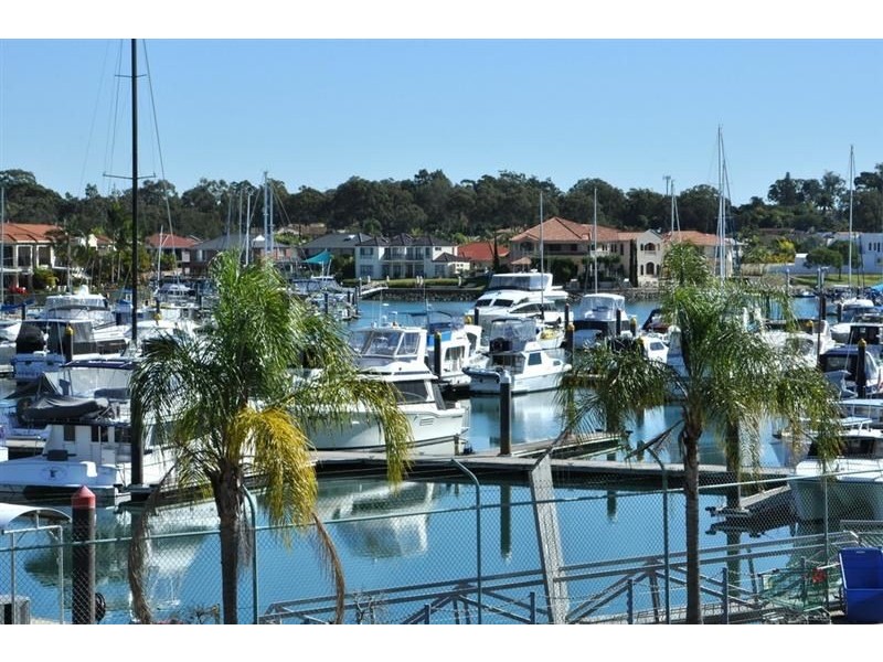 14/2 Masthead Drive, Cleveland QLD 4163