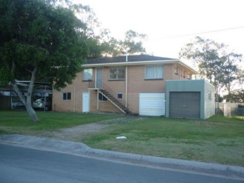 69-71 Banana Street, Redland Bay QLD 4165