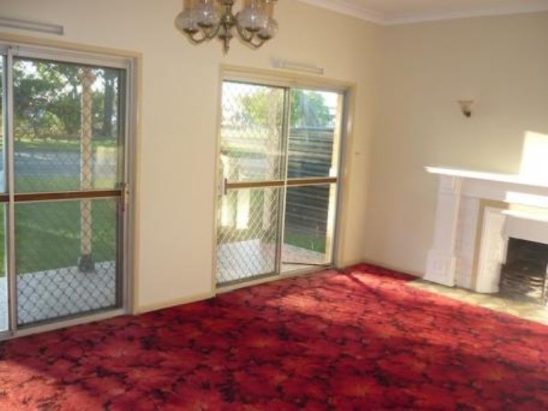 69-71 Banana Street, Redland Bay QLD 4165