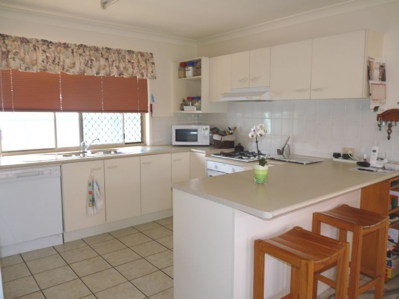 11 Darren Close, Victoria Point QLD 4165