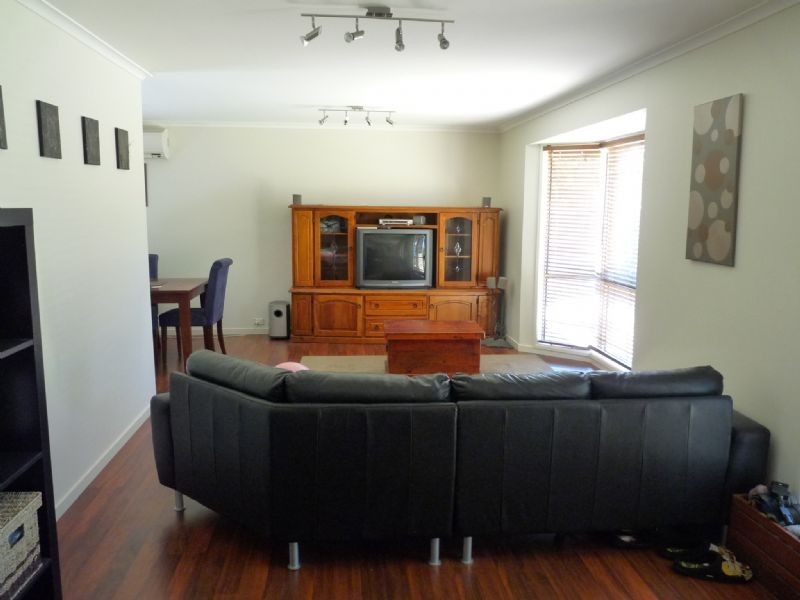 3 Scott Street, Redland Bay QLD 4165
