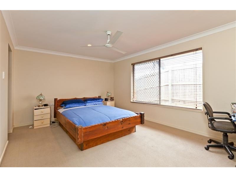 27 Caswell Crescent, Redland Bay QLD 4165