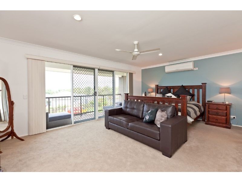 25 Aqua Crescent, Redland Bay QLD 4165