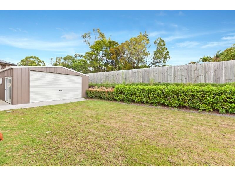 25 Aqua Crescent, Redland Bay QLD 4165