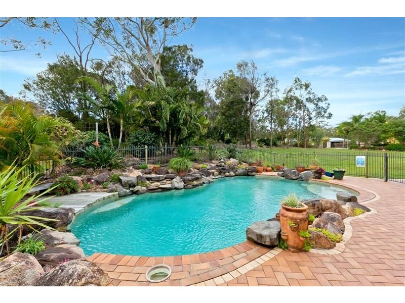 2 Kodak Close, Thornlands QLD 4164