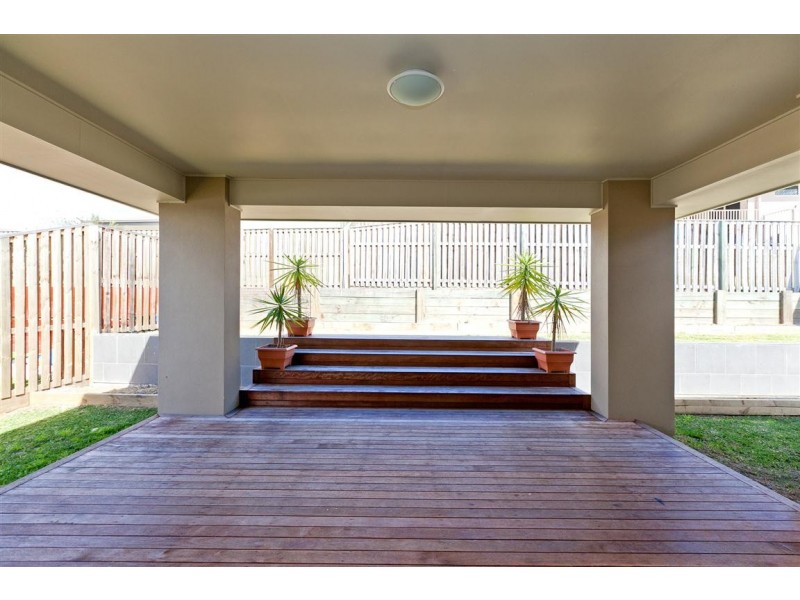 7 Grasslands, Reedy Creek QLD 4227