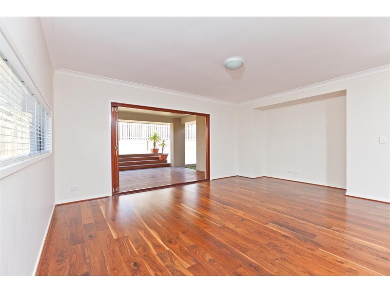 7 Grasslands, Reedy Creek QLD 4227
