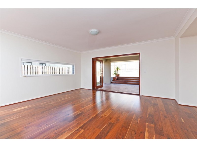 7 Grasslands, Reedy Creek QLD 4227