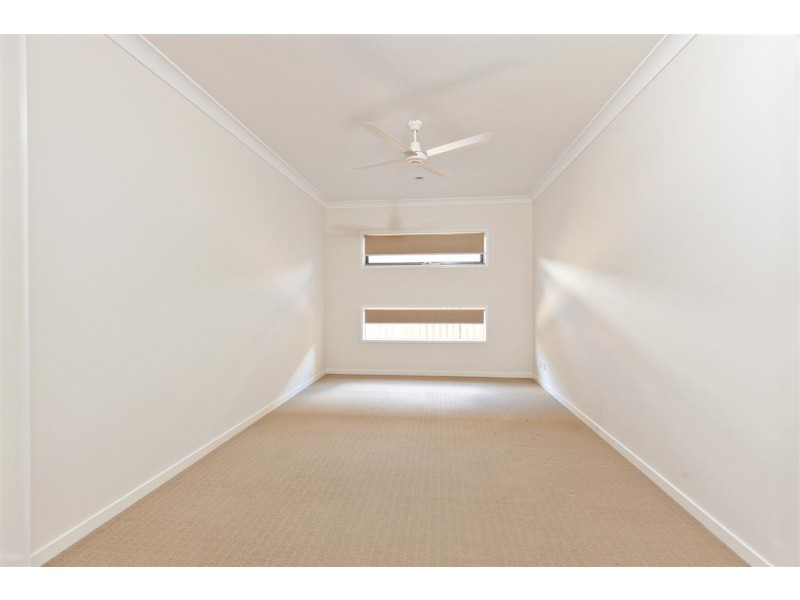 7 Grasslands, Reedy Creek QLD 4227