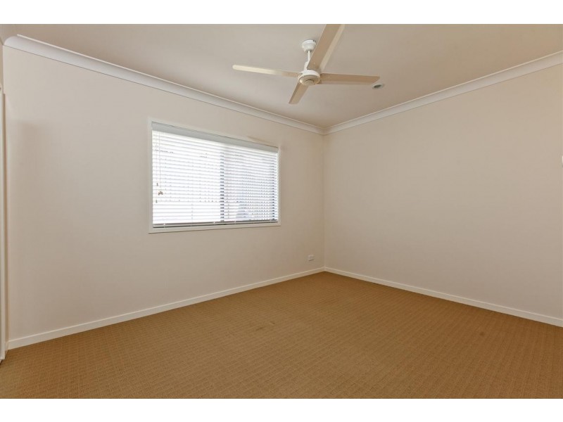 7 Grasslands, Reedy Creek QLD 4227