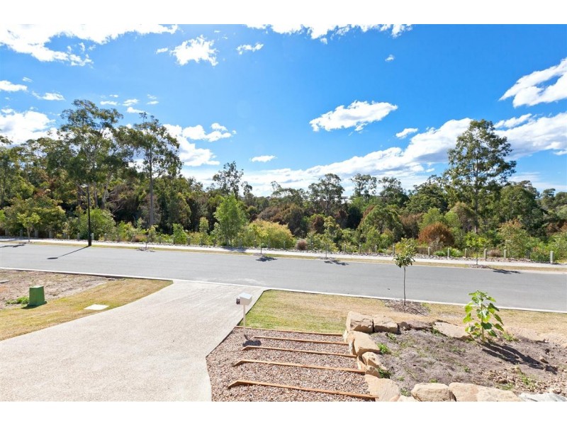 7 Grasslands, Reedy Creek QLD 4227
