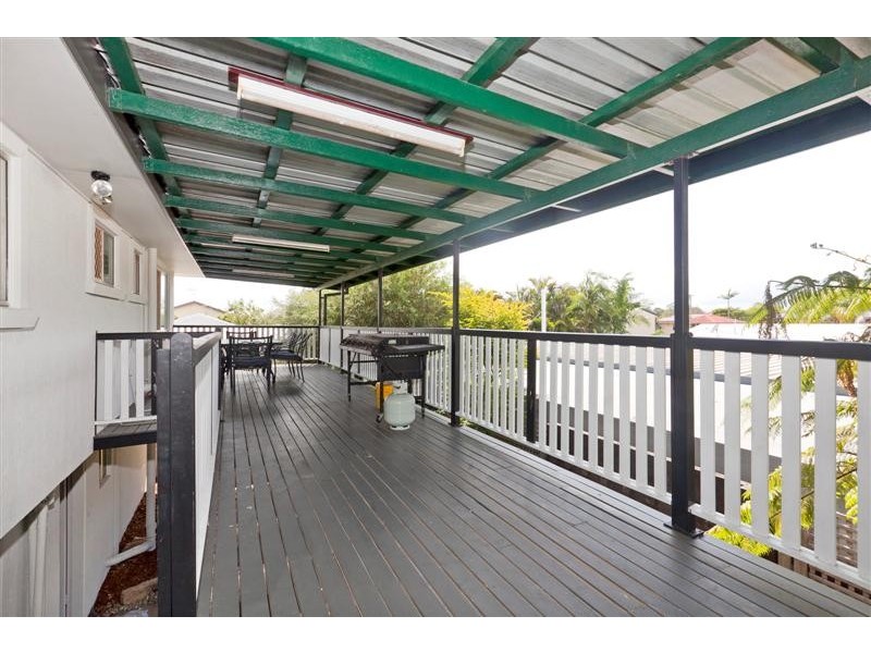 16 Benfer Road, Victoria Point QLD 4165