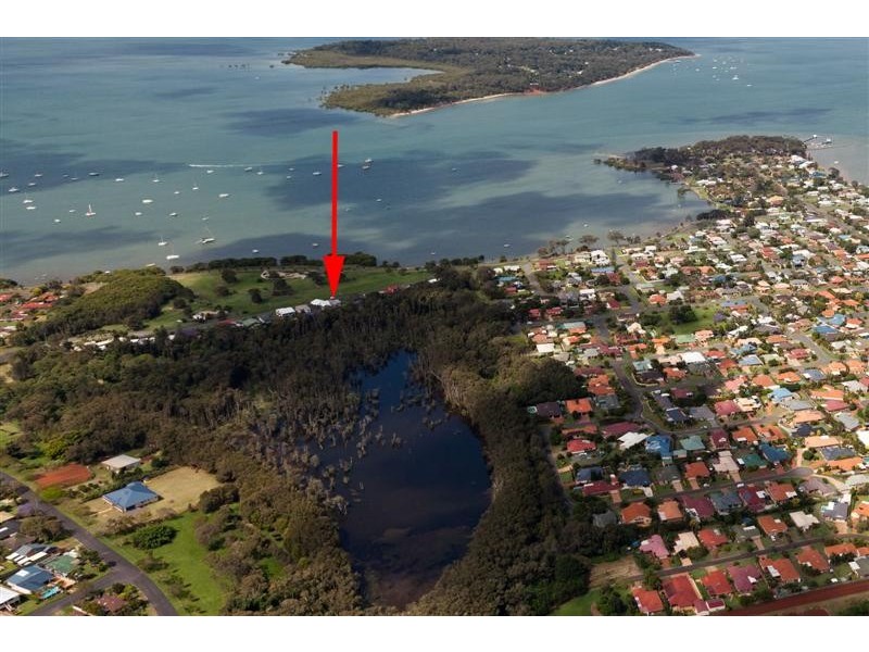 35 Wilson Esplanade, Victoria Point QLD 4165