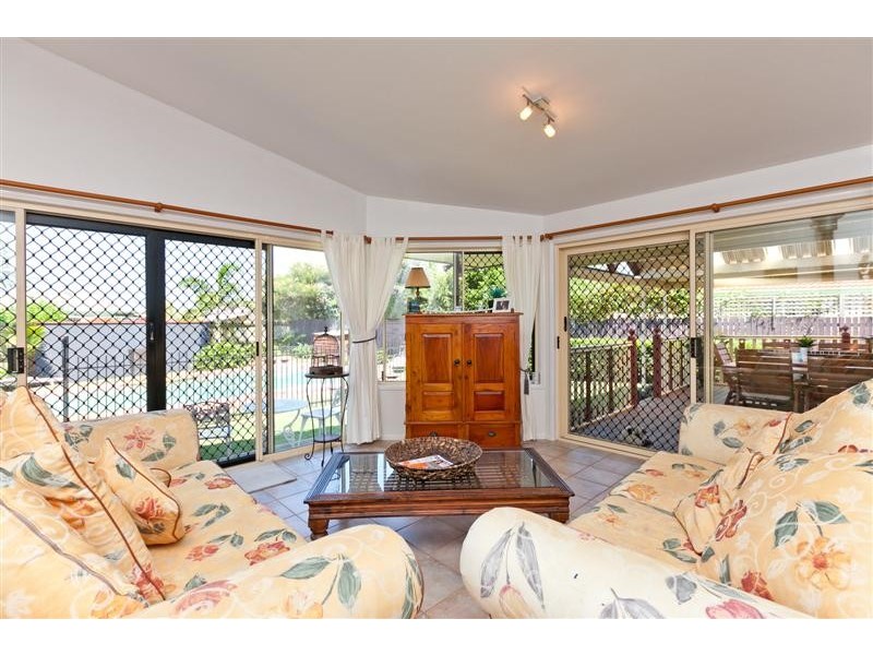 6 Parklands Court, Victoria Point QLD 4165